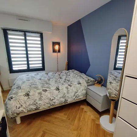 Modern Duplex With Sunny Rooftop Oasis! Parigi